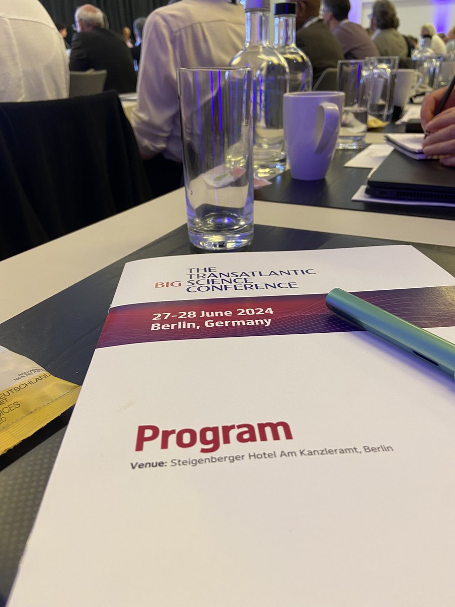 desynews's tweet photo. The second Transatlantic Big Science Conference in Berlin has brought together representatives of many continents to strengthen #sciencecooperation. Today’s sessions are beginning – brought to you by DESY and @carnegiescience. https://t.co/xqDv8LgyH3