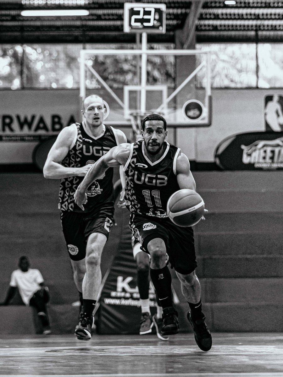 UGB_Rwanda's tweet photo. #flashbacktofriday , Capturing the energy and excitement on the court! ๐
#ugbkumutima
@azamrwanda @kigali_universe https://t.co/4VENbE2hIq