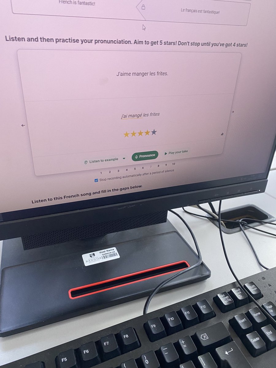 Students enjoying practising their pronunciation and getting immediate feedback on it with Sanako Connect ⁦<a href="/Sanako_UK/">Sanako_UK</a>⁩ ⁦<a href="/SanakoESS/">Sanako - ESS</a>⁩