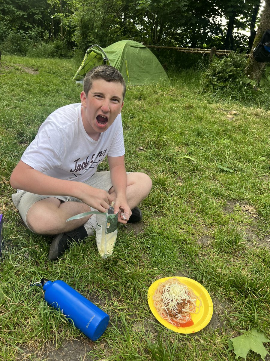 Food glorious food! 😋 
Check out all of our pupils cooking up a storm for the whole team! Lots of teamwork shown throughout the time of day where bellies are rumbling after a long hike. This was so wonderful to see/observe!