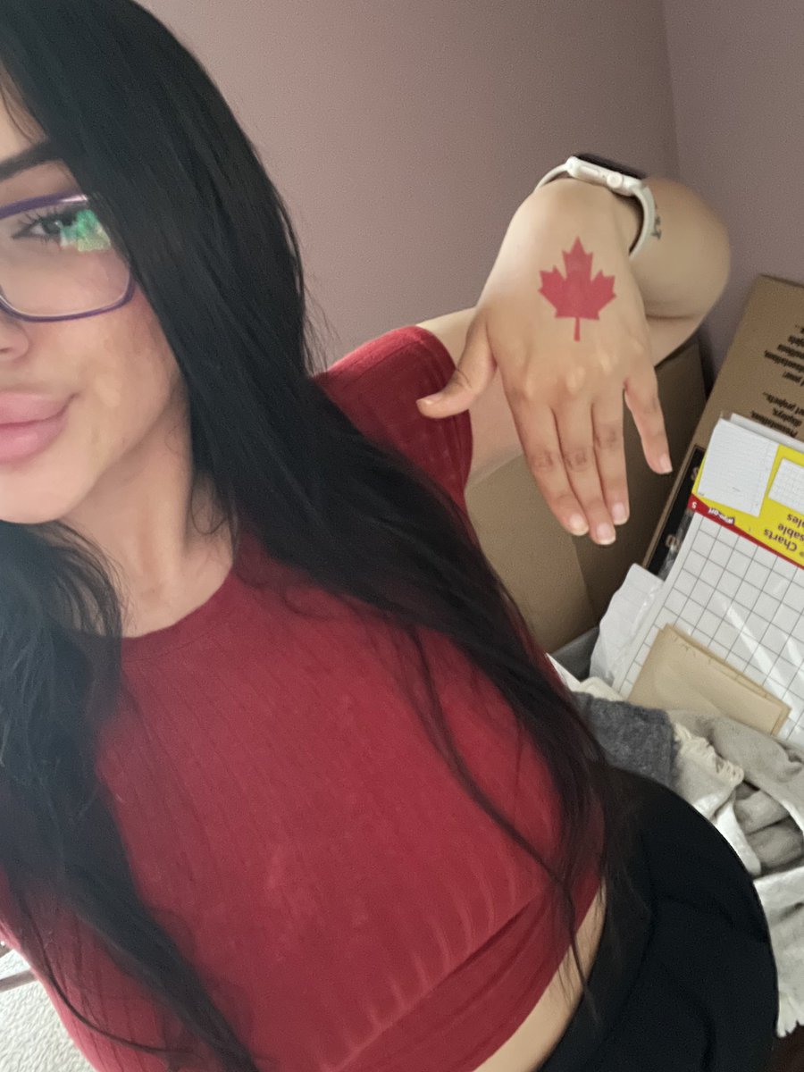 AgingDeath's tweet image. GM ☀️ 

Happy Friday 🩷 TGIF

Happy Canada Day Weekend 🇨🇦