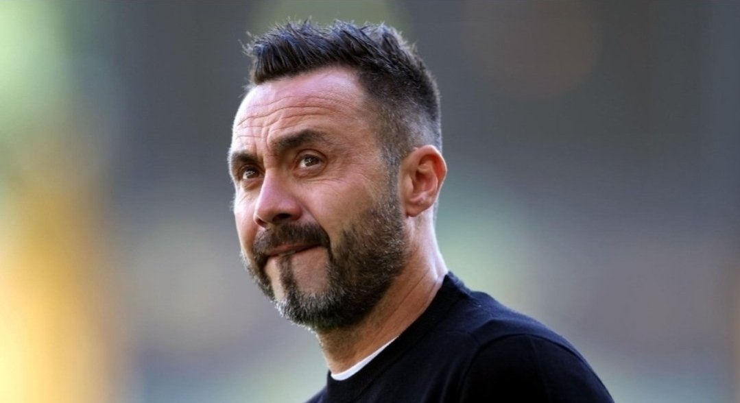 mathis_football's tweet photo. Selon vous, Faris Moumbagna 🇨🇲 est t'il compatible avec le jeu de Roberto de Zerbi 🇮🇹 ? #TeamOM #MercatOM 

💙 LIKE POUR OUI 

🔄 RT POUR NON https://t.co/2UNvaX3ede