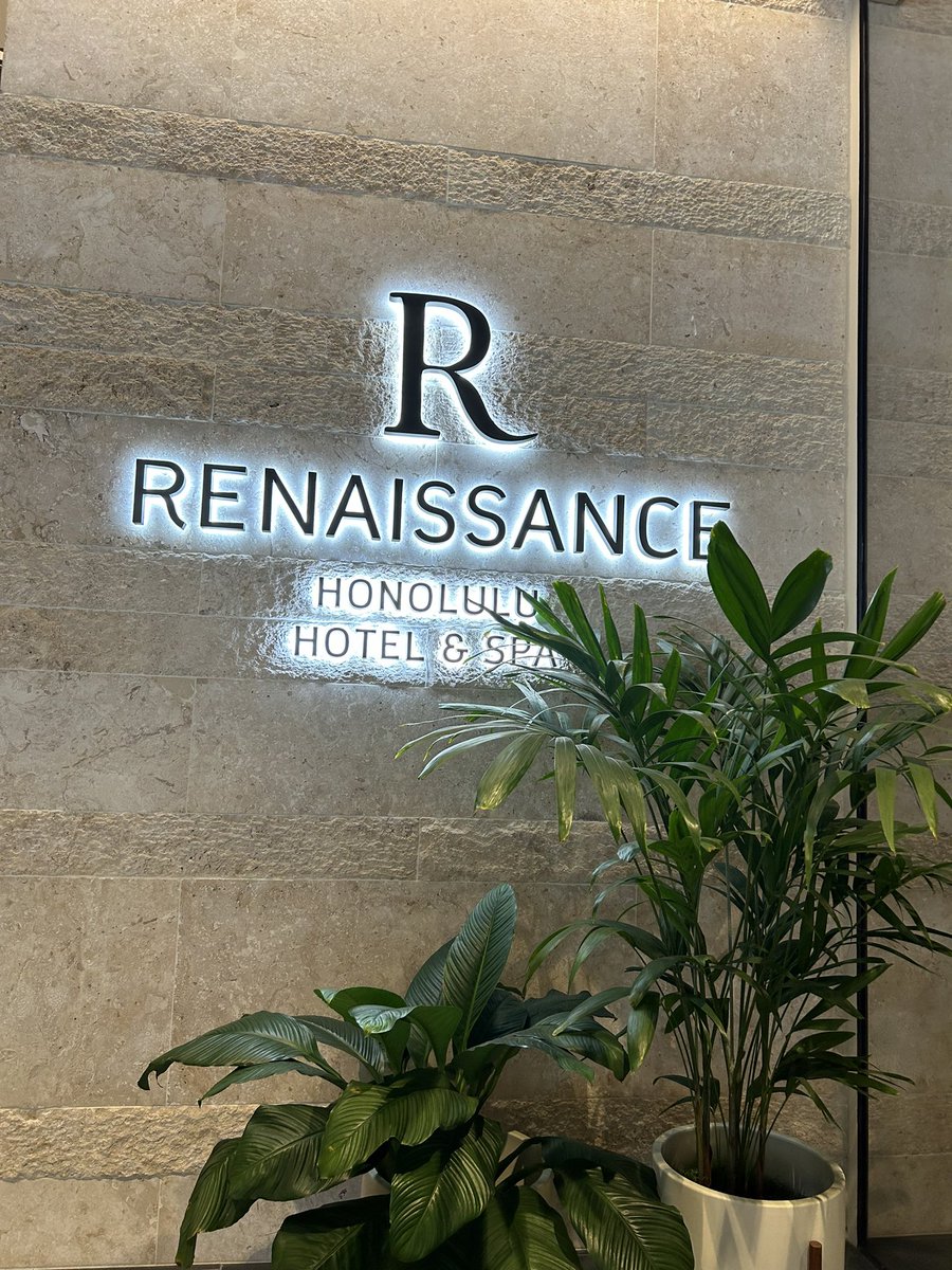 mika07321's tweet photo. 初めてのハワイ旅行✈️
ルネッサンスホノルルは新しくて快適でしたが期待しすぎたかな😅 https://t.co/mHECINtTB8