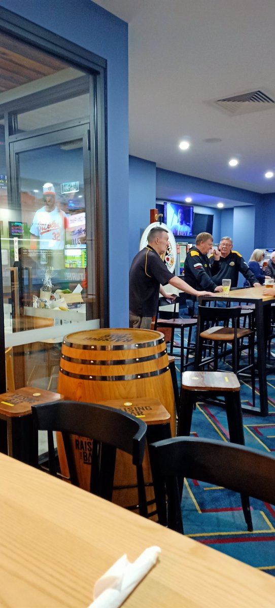 evaleucien's tweet image. Get yer raffles ready, and don't forget the #breadrun before The Animals. #bignight