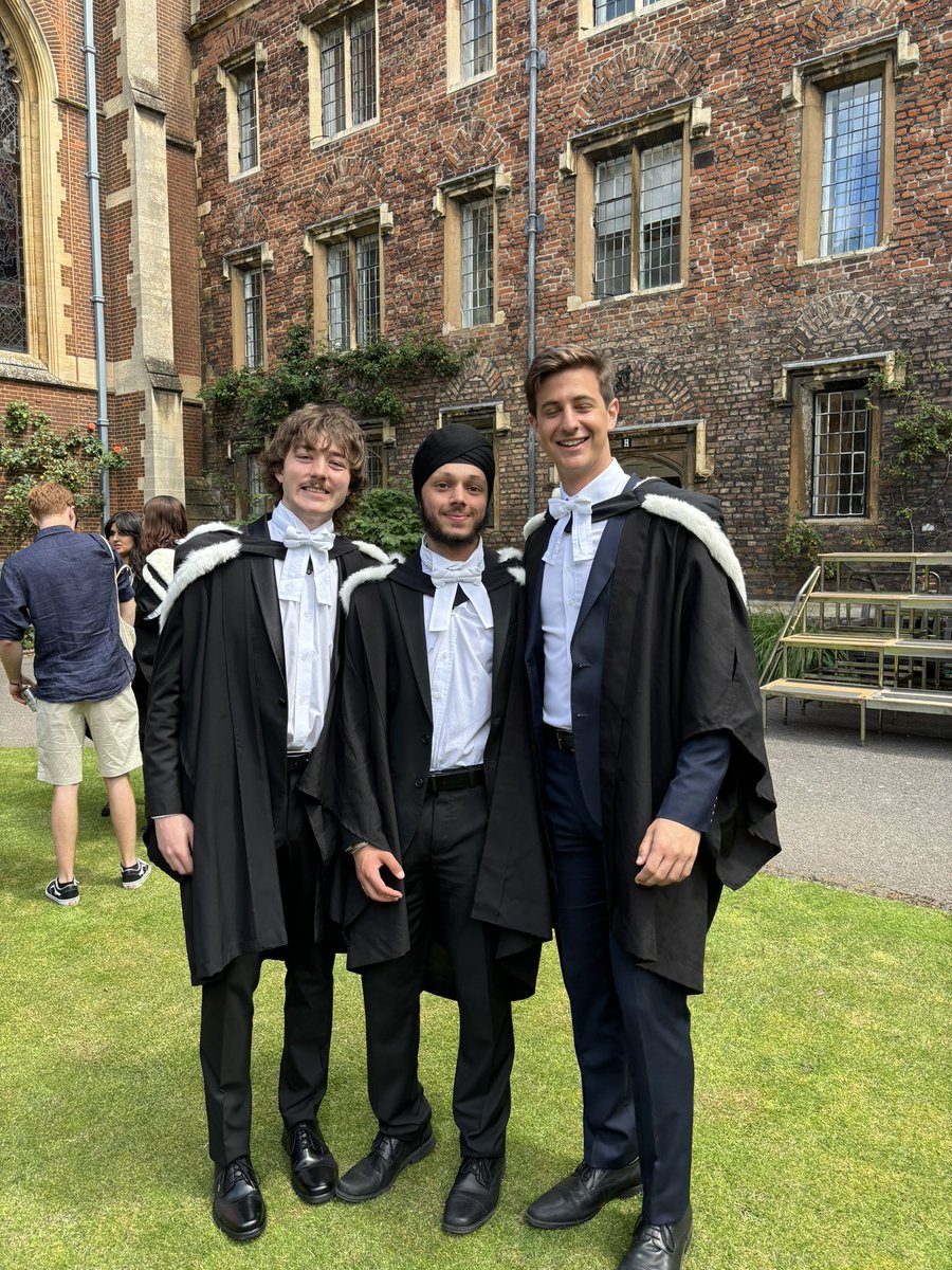 Mohamed A. El-Erian (@elerianm) on Twitter photo Congratulations to all our graduates on your superb accomplishments. We are so happy for you, and so proud.
<a href="/QueensCam/">Queens' College</a> <a href="/QueensAlumni/">Queens' Alumni & Development</a> <a href="/Cambridge_Uni/">Cambridge University</a> <a href="/acambridgediary/">A Cambridge Diary</a> #Cambridge Congratulations to all our graduates on your superb accomplishments. We are so happy for you, and so proud.
<a href="/QueensCam/">Queens' College</a> <a href="/QueensAlumni/">Queens' Alumni & Development</a> <a href="/Cambridge_Uni/">Cambridge University</a> <a href="/acambridgediary/">A Cambridge Diary</a> #Cambridge