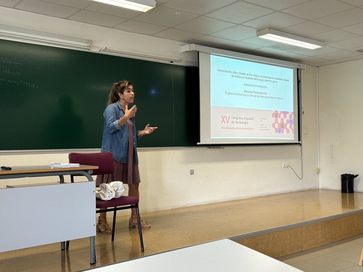 Está exponiendo Marianela Fernández

“Comunicación, Arte y Ciudad: el arte urbano y la participación ciudadana. Casos de análisis en ciudades de Europa y América Latina Avances de la investigación”

#CongresoFES2024 <a href="/FES_Sociologia/">FES Sociología</a>