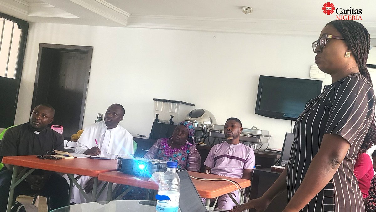 CCFNigeria's tweet photo. To further ensure sustainability and our impactful presence in communities where we implement projects, @CCFNigeria, with the support of @CatholicRelief, recently conducted a resource mobilization training for the Catholic Dioceses of #Awgu and #Wukari.
https://t.co/RbLlLb638w https://t.co/SOI6uE3Ys2