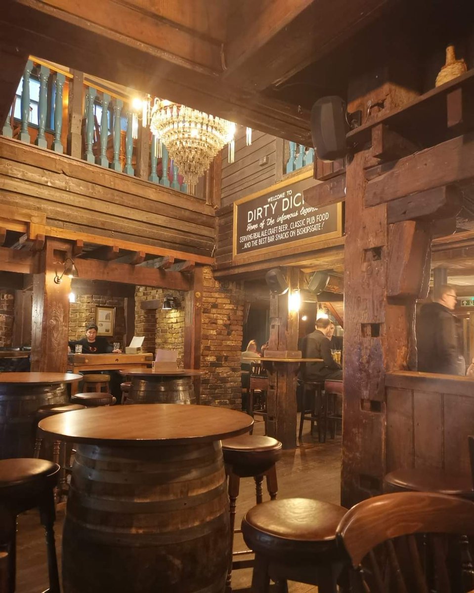 FreshHire's tweet photo. Had lunch in Dirty Dicks, Bishopsgate, London yesterday. Very good sandwich and I think reasonable. Staff were lovely, helpful and friendly and not a bad selection of beers.
#lovemycountry #landmark #transport #chilled #frozen #temperature #controlled #refrigerated #couriers https://t.co/IsG47JzhtZ