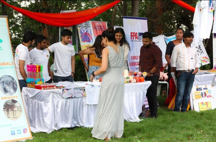 FPA_India's tweet image. 📷 #QueerFiesta2024 was a huge success! 📷

FPA India Hyderabad joined 800 participants to raise awareness and show solidarity with the LGBTQIA+ community. Proud to support acceptance and inclusivity!

#SRHR #Stream2 #YouthInAction #PrideMonth #LGBTQIA+  #ABBEF #FPAIndia