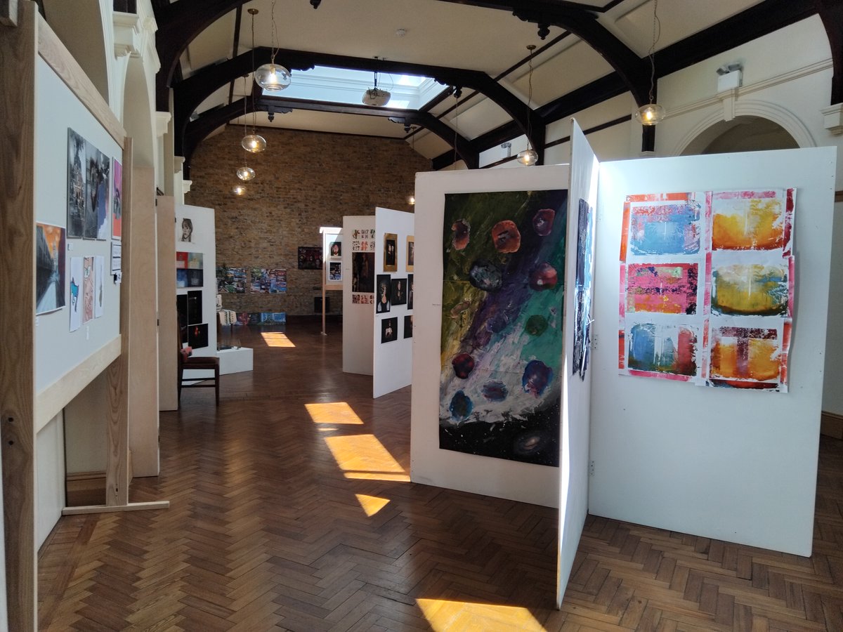 LSEColleges's tweet image. Last week, Art and Media students from our Bexley Campus had their work displayed in an exhibition at The Exchange in Erith. 🥰👨‍🎨

lsec.ac.uk/news/3839-stud…

 #BexleyCampus #ArtStudents #MediaStudents #StudentExhibition #CreativeEndeavours