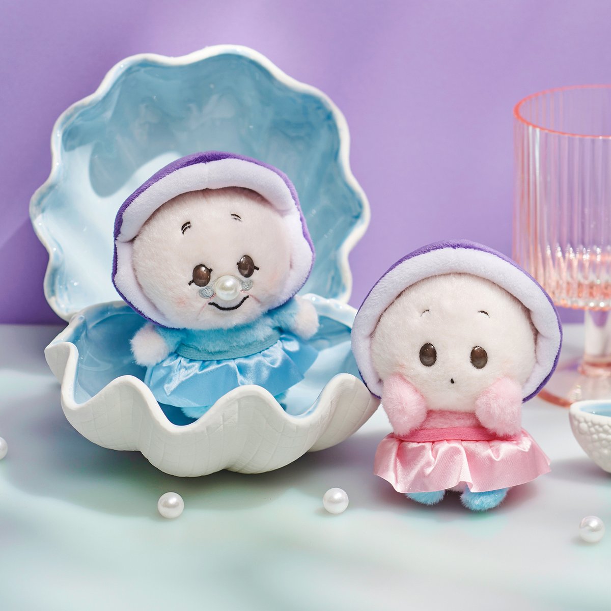 ふしぎの国のアリス』の ヤングオイスターをモチーフにした