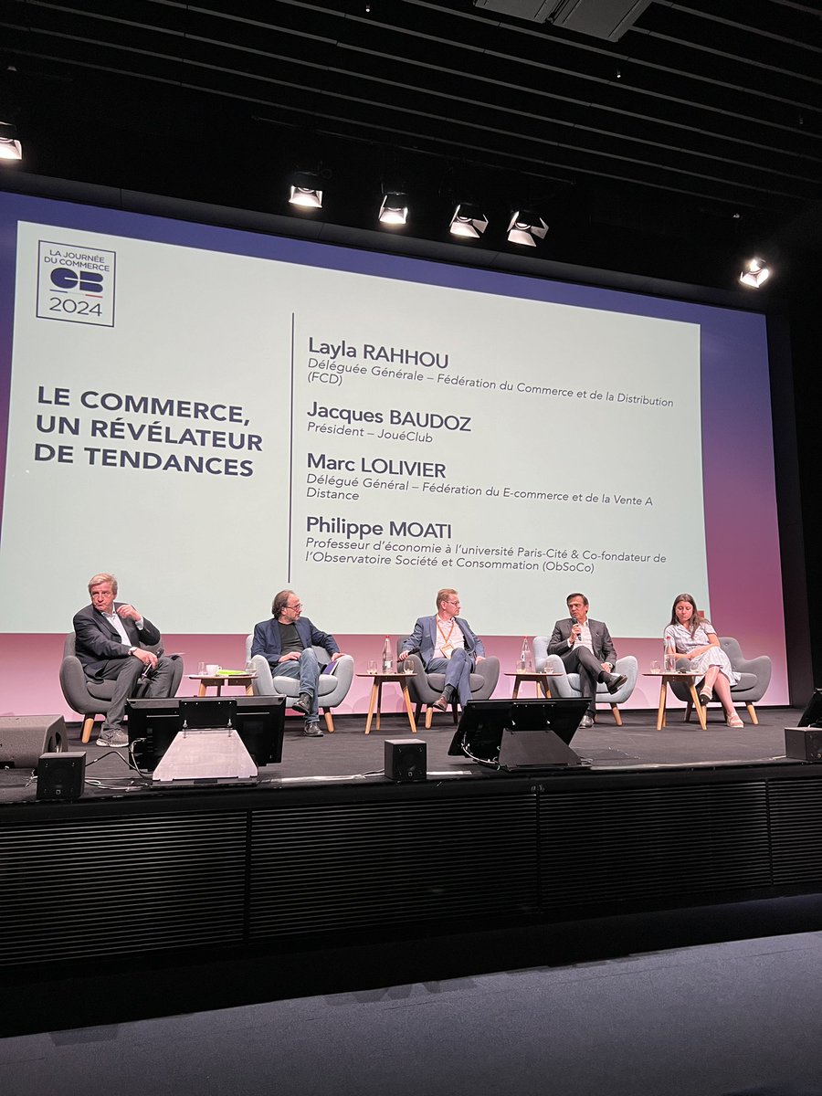 FEVAD (@fevadactu) on Twitter photo « 42 millions de français achètent quotidiennement sur internet. L’#ecommerce est aujourd’hui ancré dans le quotidien des FR, c’est eux-mêmes qui le disent… » explique <a href="/marclolivier/">marc lolivier</a> à la journée du #commerce <a href="/CartesCB/">Cartes Bancaires CB</a> « 42 millions de français achètent quotidiennement sur internet. L’#ecommerce est aujourd’hui ancré dans le quotidien des FR, c’est eux-mêmes qui le disent… » explique <a href="/marclolivier/">marc lolivier</a> à la journée du #commerce <a href="/CartesCB/">Cartes Bancaires CB</a>