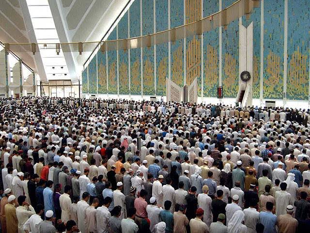 Payfurdu's tweet photo. ”اے ایمان والو جب جمعہ کے دن نماز کے لیے اذان دی جائے تو ذکر الہیٰ کی طرف لپکو اور خرید و فروخت چھوڑ دو تمہارے لیے یہی بات بہتر ہے اگر تم علم رکھتے ہو۔“

[سورۃ الجمعہ: آیت ۹]

تصویر کشی: @usamaqazafi333 https://t.co/heXr9X59j6
