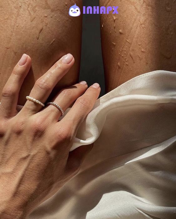 InHapX's tweet photo. 💦🤚🏼Orgasm raises estrogen levels in your body, and estrogen boosts collagen. So if you want glowy skin, hydrate and masturbate.
🔗https://t.co/Q9nJsyNEHa #orgasm #nsfw #sporn #onlyfans #onlyfansgirl #bdsm https://t.co/SFrFu3ryXB