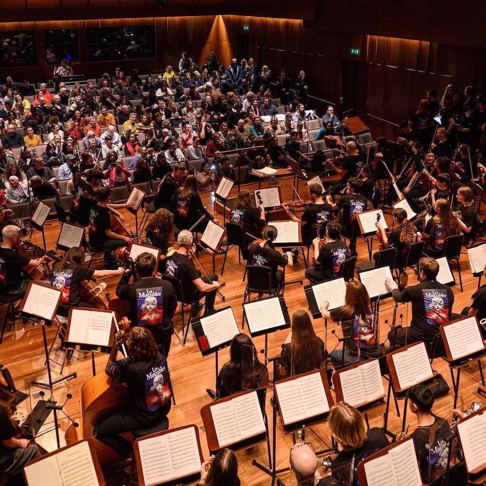 Looking for extra music and drama tuition for your child? Guildhall’s online classes will set the stage for becoming the next Daniel Craig or Lily James. Muddy meets Guildhall Young Artists Online’s centre managers Joshua Jones and Julie Beaman. bit.ly/3xrxd1h