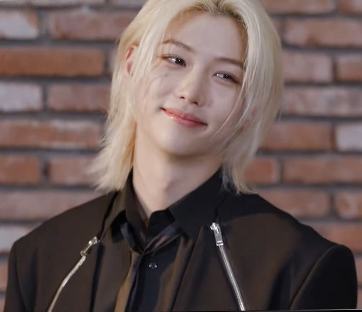 lou_icie's tweet photo. ——minlix 2 tweets au 🔞

mochi diem aja juga pasti mas sangé. https://t.co/b8jfBG4pXi