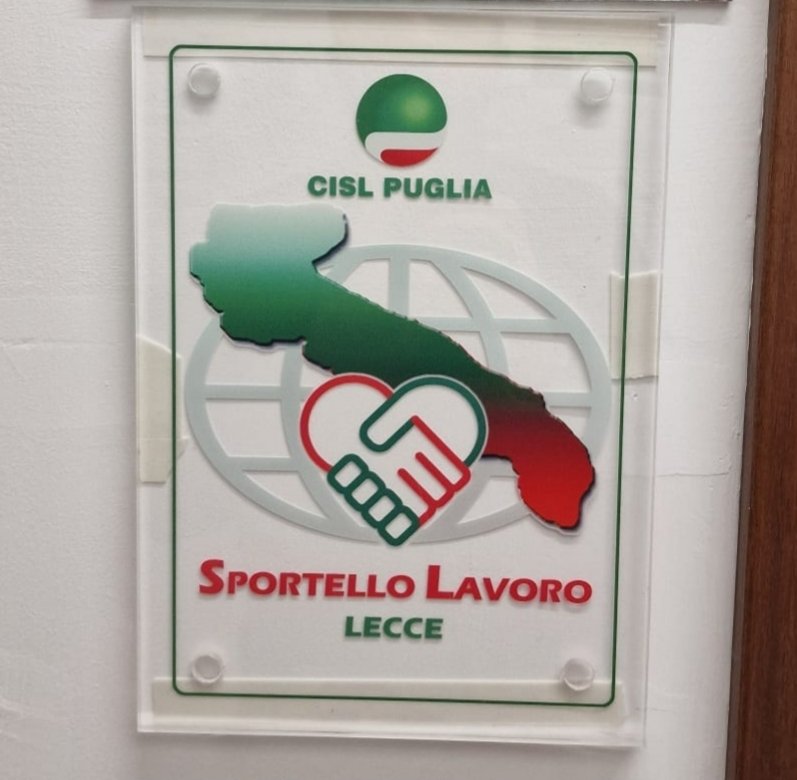 CislPuglia's tweet photo. 🧩#CislPuglia rafforza la presenza sui territori dello “Sportello Lavoro”, luogo di incontro per chi vuole orientarsi nel complesso mondo del #lavoro, di ascolto e sostegno per chi cerca un lavoro per la prima volta o a causa di crisi aziendali. Siamo il #sindacato della Persona https://t.co/d6lyXeUbk9