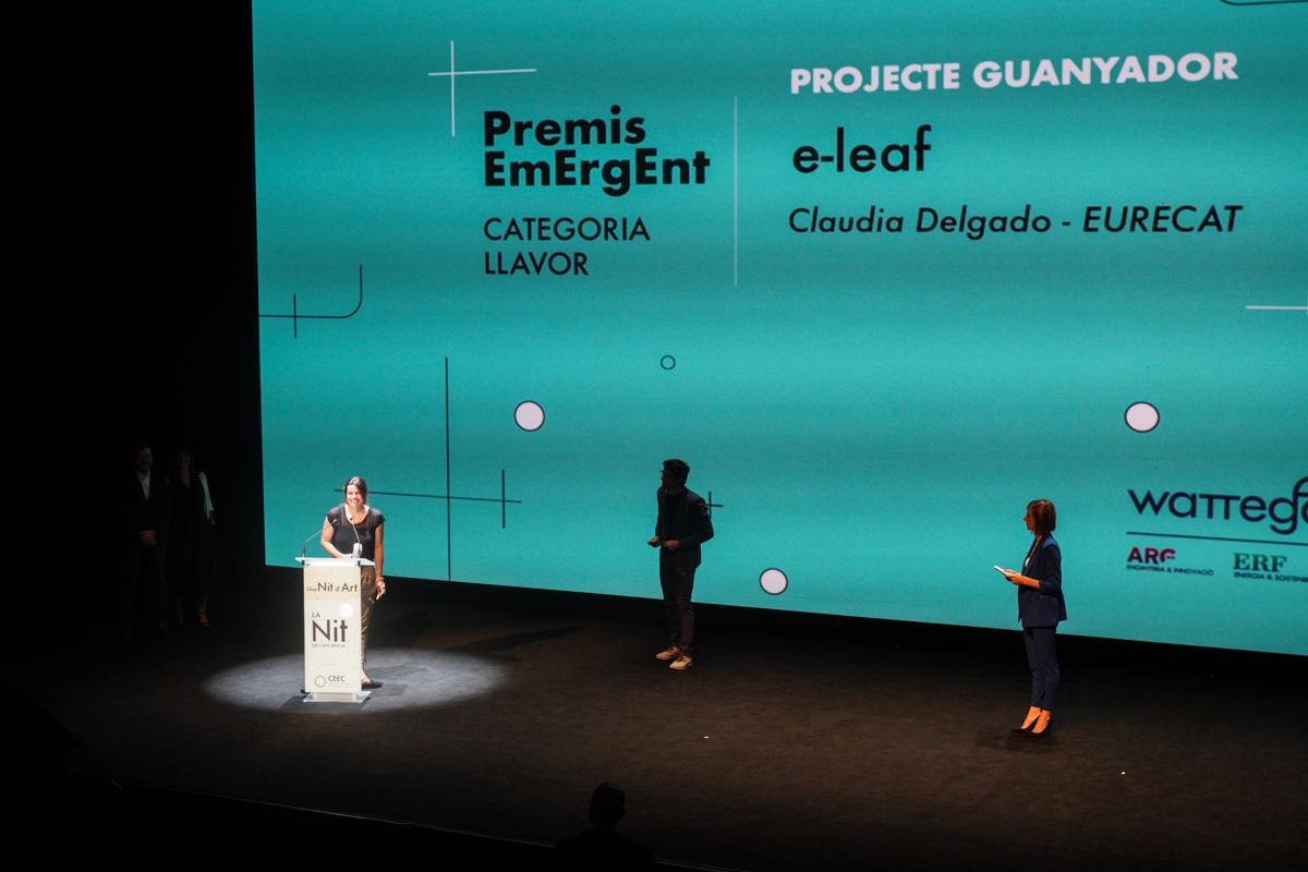 El projecte #eleaf, liderat per la investigadora Claudia Delgado d’ <a href="/Eurecat_news/">Eurecat</a> i que està rebent suport en valorització de la xarxa, va guanyar anit el premi #EmErgEnt en la categoria Llavor en la #NITEE2024 que organitza el <a href="/clusterEE/">Clúster de l'Energia Eficient de Catalunya</a>. Felicitats!!

👉xarxah2cat.org/el-projecte-e-…