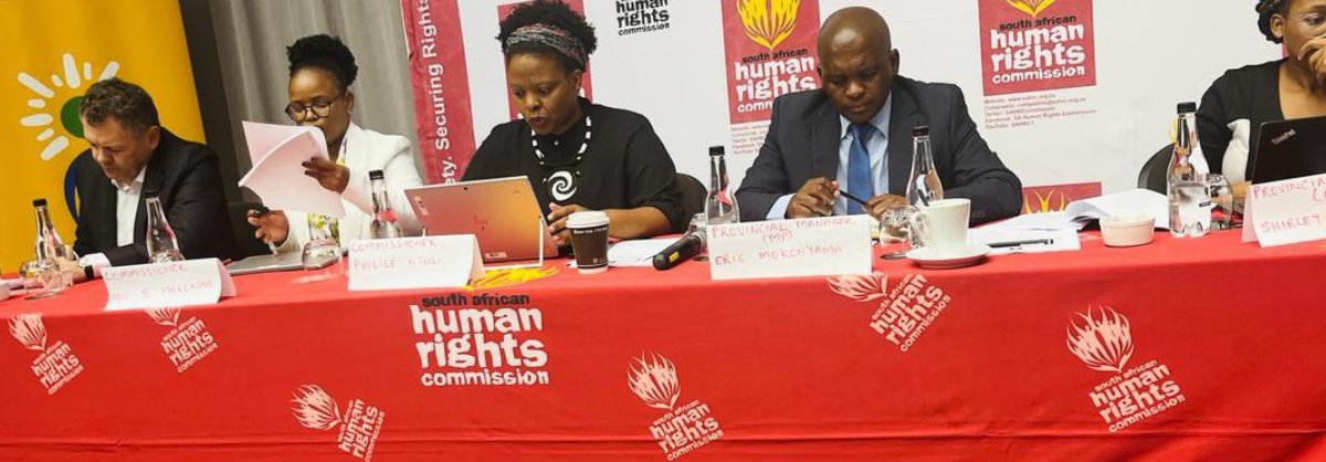 CapricornFMNews's tweet photo. #MiningActivities The South African Human Rights Commission says the Office of the Premier in Limpopo has committed to holding departments that oversee mining activities accountable for the human rights violations in mining communities. IMS https://t.co/fRl7S8X6fQ