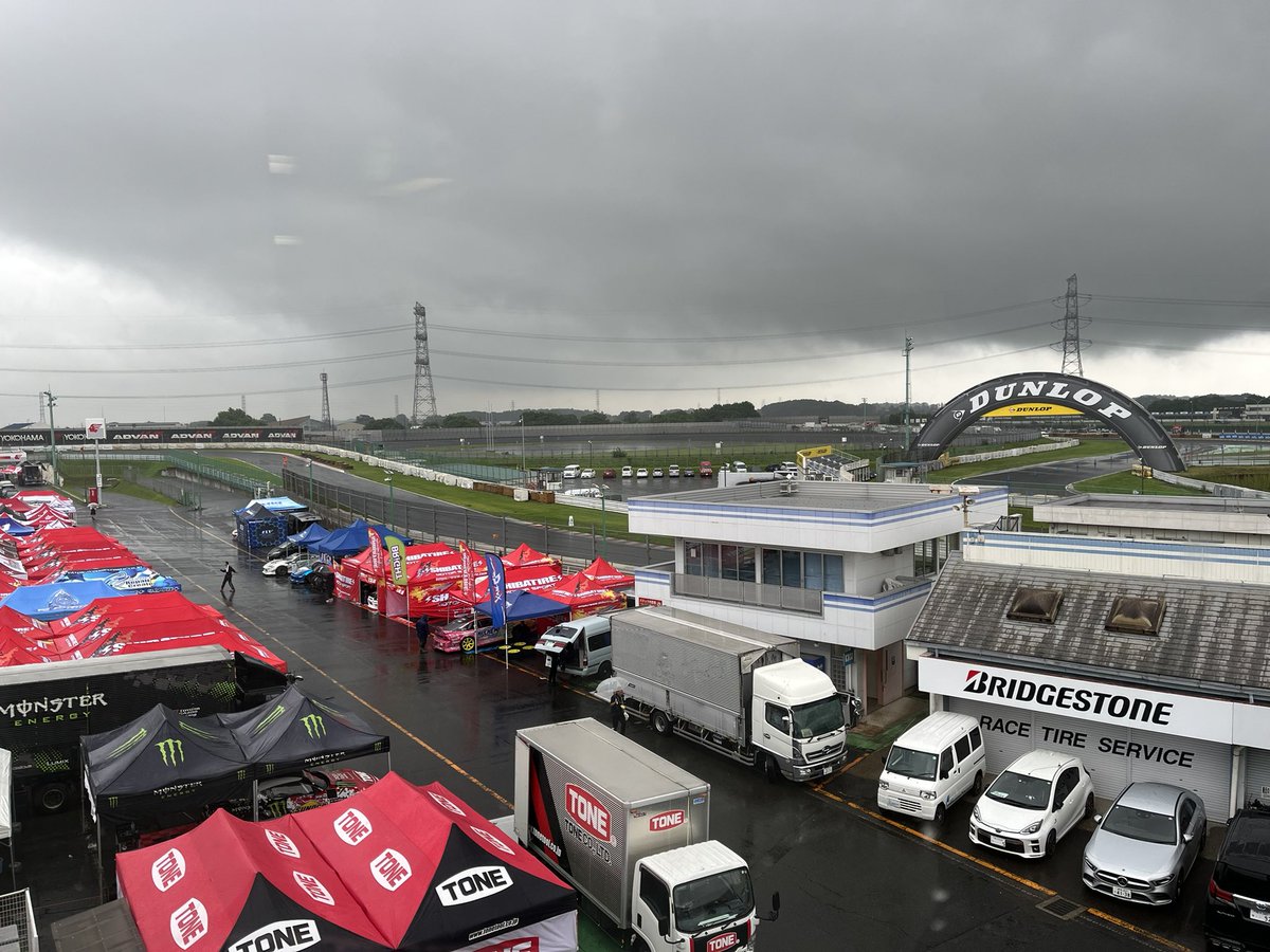 いゃ〜 酷い天気でした ずーっと雨 時に豪雨 そんな中まぁ良く皆さん