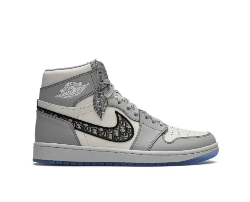 stfunaman's tweet photo. Jordan i want                   Jordan i’m becoming https://t.co/Qz15GrKyWQ