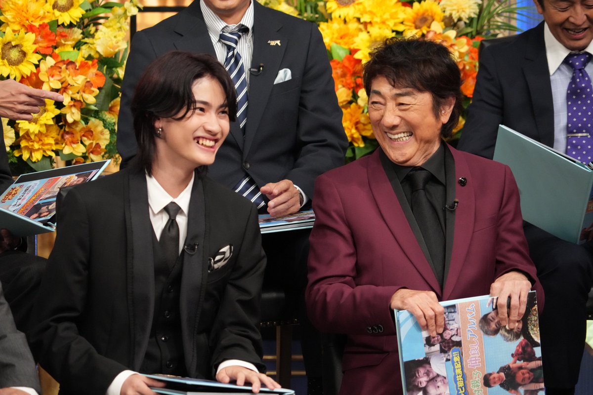 shabekuri007ntv's tweet image. 明日よる９時の #しゃべくり007 は2時間SP🎁
　　　　　　　＼ イケメン長男／
#市村正親 さんと #市村優汰 さん親子が
バラエティー初共演🙌🎉

息子への手作り弁当に毎日添えていた🍱
パパの愛情たっぷりお手紙大公開✉💕

さらに‼️
#正親パパ が今世界一好きな俳優✨
#高橋一生 さんと初対面😍🎶