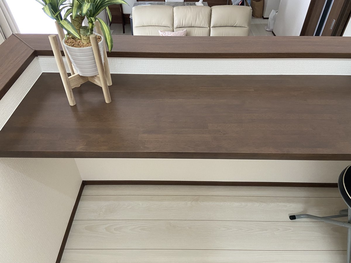 l_uw18's tweet image. ・昨日やっと引っ越しが終わりました！

初案件のタイミングで引越しになりネット環境が2日
なくなったりと少し大変でした💦

新しい家には階段にめちゃくちゃ勉強しやすそうな
スキップフロアがありました笑

これからはもっと作業などが捗りそうです！

#web制作
#デイトラ
#デイトラコミュニティ