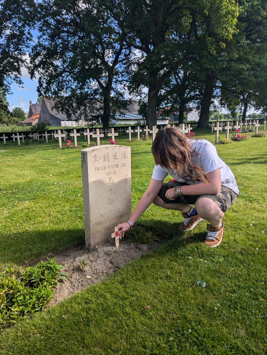 NailseaRs's tweet photo. Final morning of #Battletieldlegends2024 where we visited Lijssenthoek Military Cemetery, a significant WW1 cemetery of nearly 10,000 graves and sit of a major casualty clearing station. https://t.co/BbH6pgVO0D