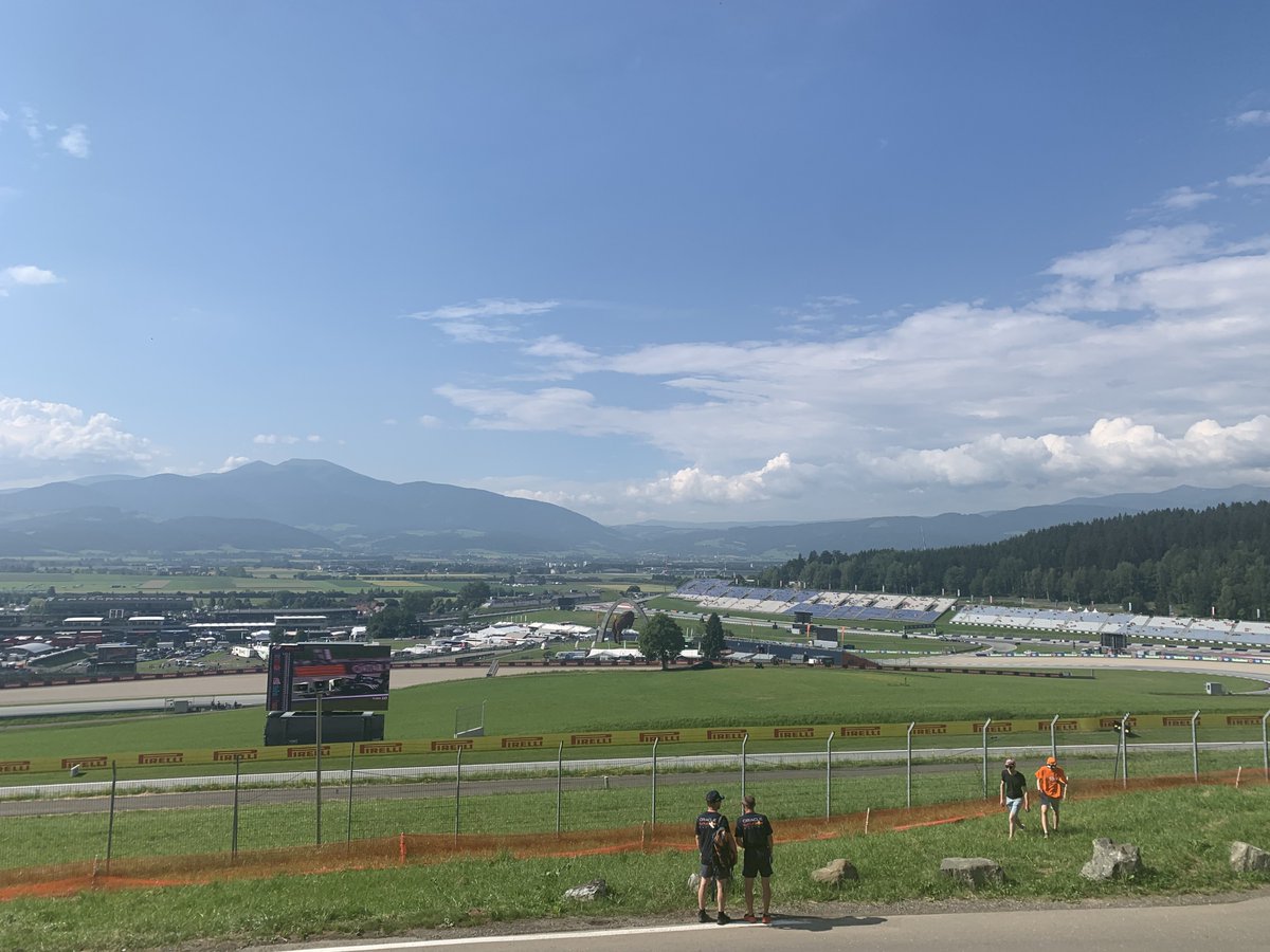 DerDom1n1k's tweet image. Orange Übermacht in Österreich.
Hoffentlich ist das im Viertelfinale dann anders.
#f1 #spielberg