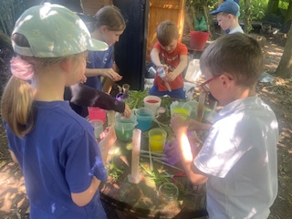 NectonFS's tweet image. It was a joy to have y3 in the forest this week, @NectonY3 were straight to it and very comfortable in the surroundings. Lots of creative potion making with herbs and coloured water, mud kitchen recipes and wonderful teamwork for den building.