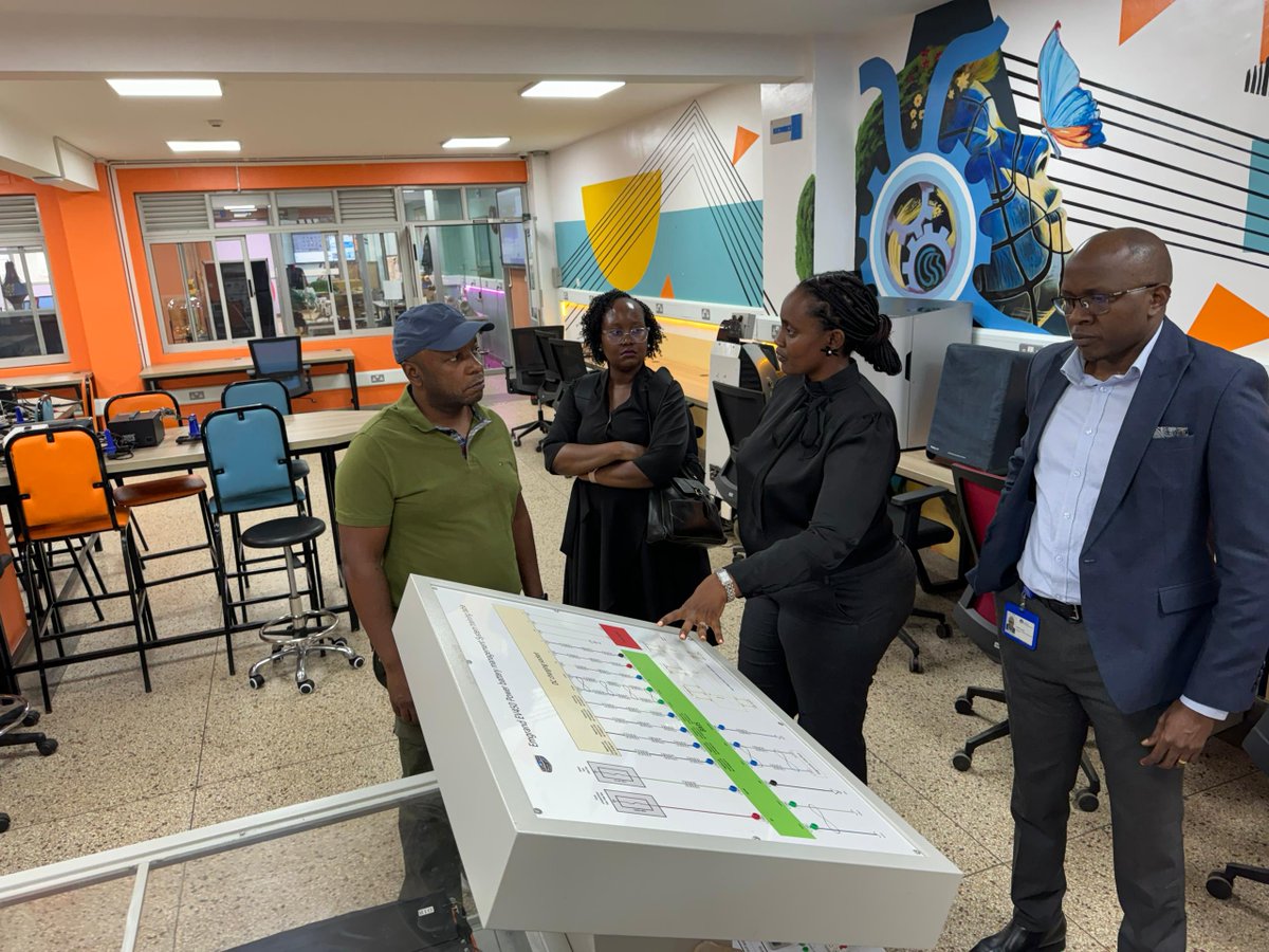 CenteTech's tweet photo. We were thrilled to meet with @UNDPUganda and @Makerere at the MUK Innovation Unipod to continue collaborating closely on Uganda's digital transformation.
Together, we're driving innovation and building a brighter, more connected future for all. https://t.co/ERPAOiHjaB