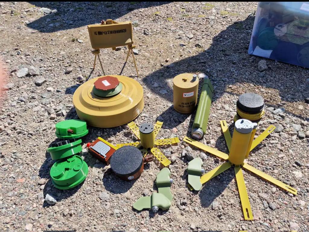 fineod's tweet image. Here are some of the 3D printed inerts we use in our trainings. We’re thrilled to have these realistic-looking objects. Their authenticity helps us prepare more effectively for real-world scenarios. Can you name the mines shown here?
#InertMines #RealisticTraining #EodTraining