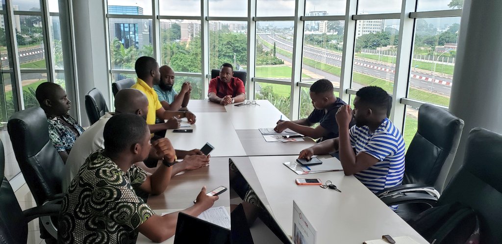 BONAFIDE MICROBANK (@bmicrobank) on Twitter photo Hemos mantenido una reunión con los representantes de nuestros agentes mandatados durante el cual se analizaron las vías de mejora en la calidad de los servicios prestados através de nuestra red de agentes en todo el país
#Economia #finanza
<a href="/Revista_REG/">RevistaRealEquatorialGuinea🇬🇶</a>
<a href="/AhoraEg/">AHORAEG</a>
<a href="/GabrielObiang/">Gabriel Mbaga Obiang Lima</a> Hemos mantenido una reunión con los representantes de nuestros agentes mandatados durante el cual se analizaron las vías de mejora en la calidad de los servicios prestados através de nuestra red de agentes en todo el país
#Economia #finanza
<a href="/Revista_REG/">RevistaRealEquatorialGuinea🇬🇶</a>
<a href="/AhoraEg/">AHORAEG</a>
<a href="/GabrielObiang/">Gabriel Mbaga Obiang Lima</a>