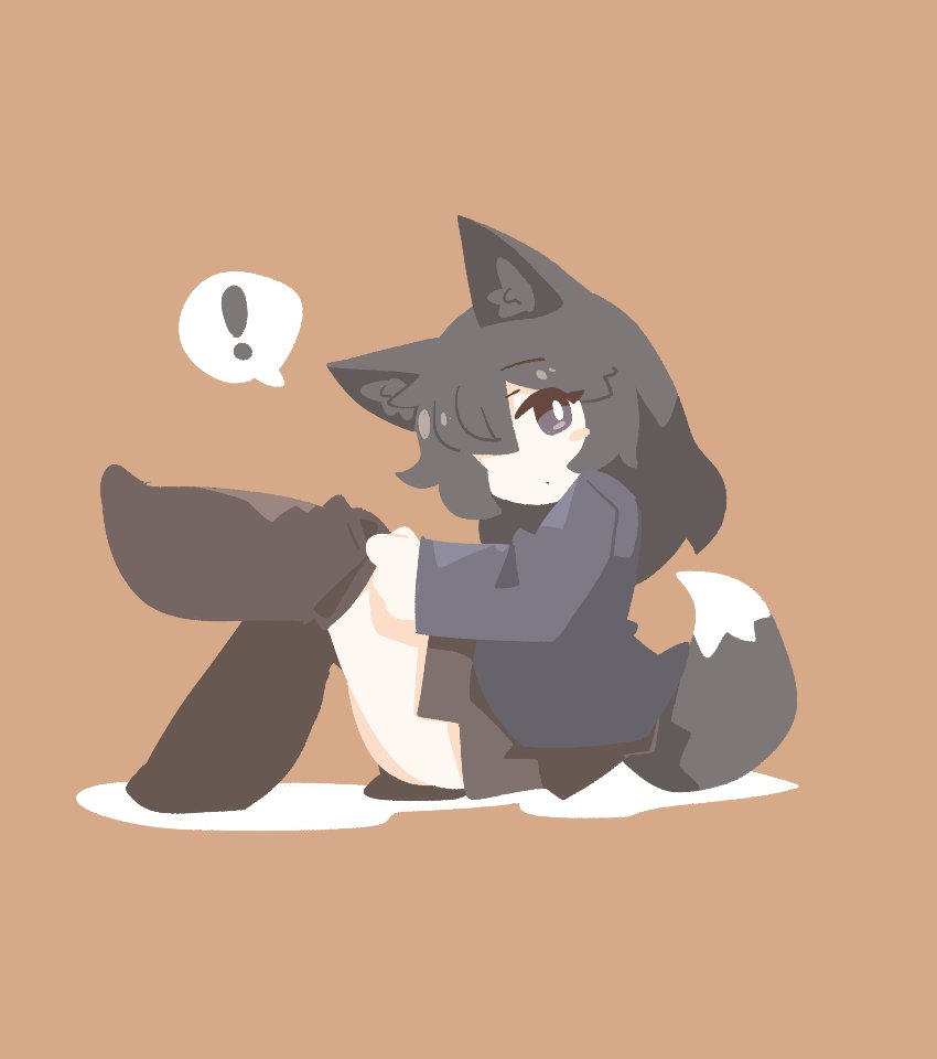 (お題箱)もう片方のニーソを履いている途中を目撃されるあざみん 