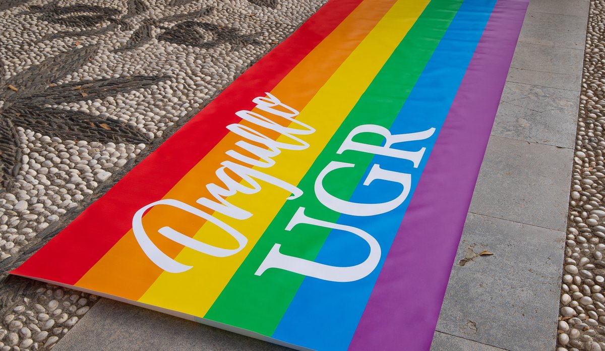 🏳️‍🌈 "Trabajamos para que las universidades se constituyan como espacios seguros y nos reivindicamos como instituciones aliadas de causas sociales para celebrar la igualdad de derechos y la convivencia en la diversidad"

📢 #OrgulloUGR 

🎙️ Manifiesto: sl.ugr.es/0e8j