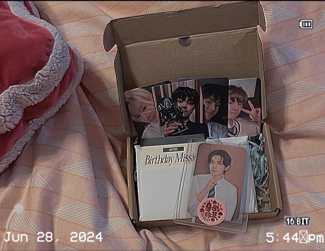 1230sassy's tweet photo. hello @jaytrouvaille - our heeseungie arrived safely! thank you so much for trading with me! i love how secured your packaging and i appreciate the freebies and the letter! 🤍 #fromseongsies https://t.co/fuQadq5rUM