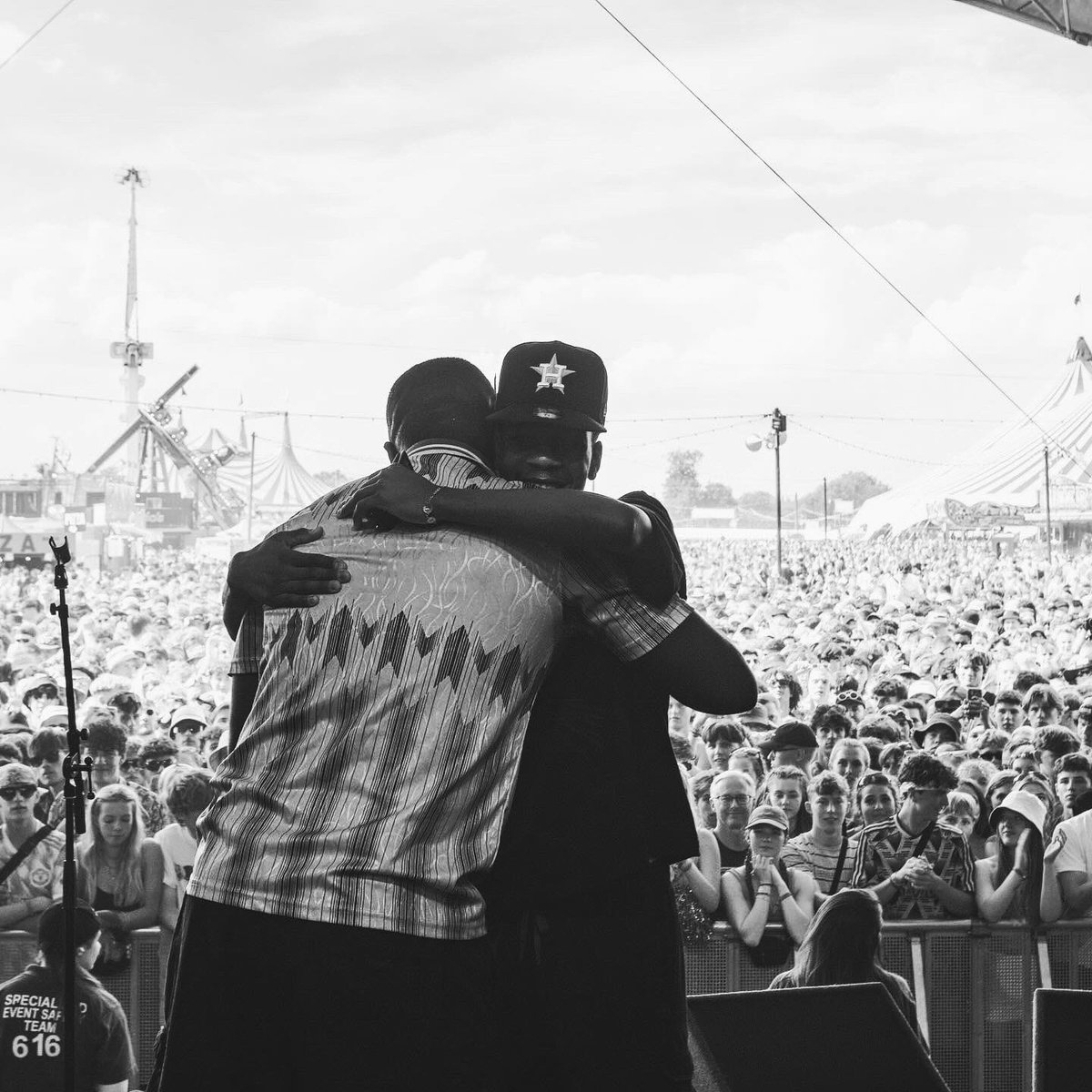 ROWDY FT @W04XTC OUT NOW 🌍

bemz.ffm.to/rowdy

Prod by - Axor &amp; <a href="/fffemiii/">femi</a> 
Graphics - JW 
Picture - Callum okeefe