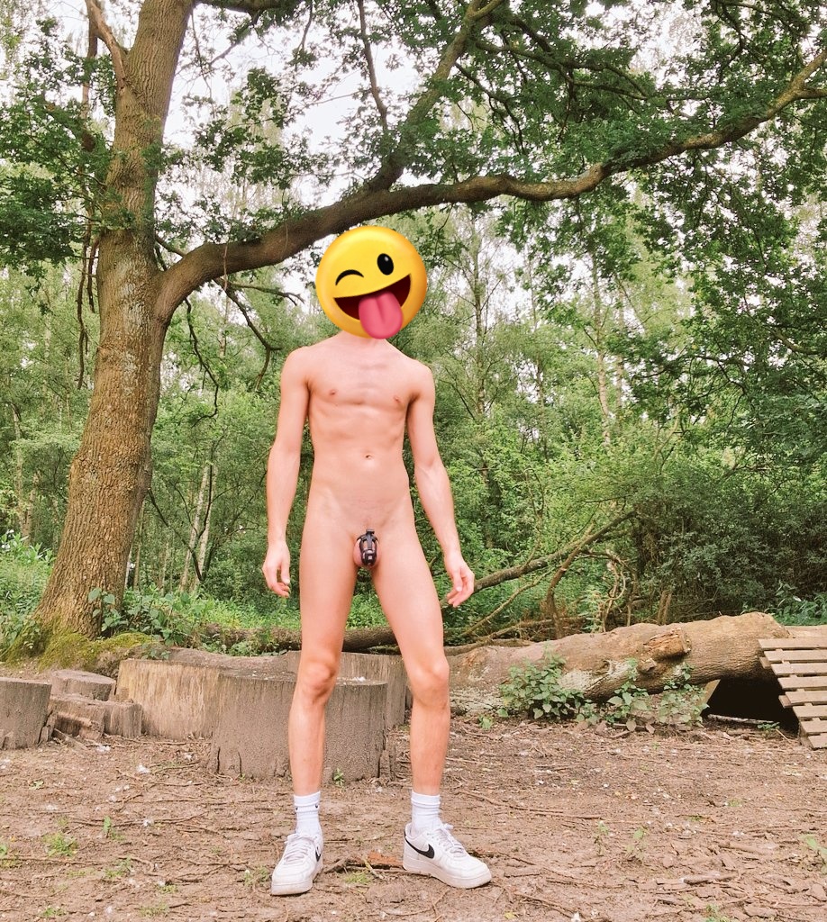 Come here and fuck me
#chastxxx #chastity #locked #chastityslut #teamlocked #gayslut #lockedgay #chastityboy #gayporn #smallcock #nub