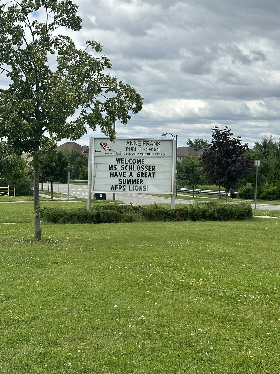 Anne Frank PS (YRDSB) (@afpsyr) on Twitter photo A fond farewell to our principal <a href="/AnetaFishman/">Aneta Fishman 🕊🪬</a> and best wishes at your new school <a href="/BaythornPS/">Baythorn P.S.</a>! A very warm welcome to our new principal, Mrs. Candice Schlosser. #yrdsb A fond farewell to our principal <a href="/AnetaFishman/">Aneta Fishman 🕊🪬</a> and best wishes at your new school <a href="/BaythornPS/">Baythorn P.S.</a>! A very warm welcome to our new principal, Mrs. Candice Schlosser. #yrdsb