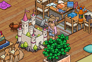 Habbo_Aurora's tweet photo. Retweet to win a miniature castle ♥

Ends in ~18 hours https://t.co/7Ph4tzg43l