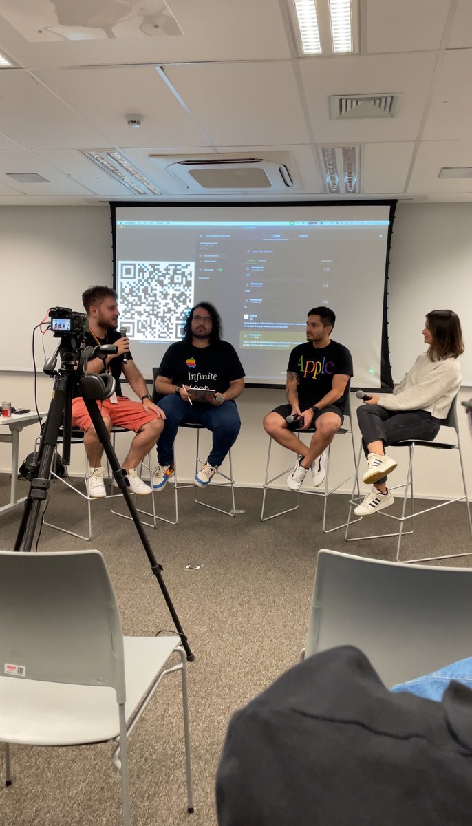 yesterday I attended a <a href="/CocoaHeadsBr/">CocoaHeads BR</a> meetup at the <a href="/iFood/">iFood</a> office and actually got a change to be part of the panel to talk about my experience at WWDC! 🎉