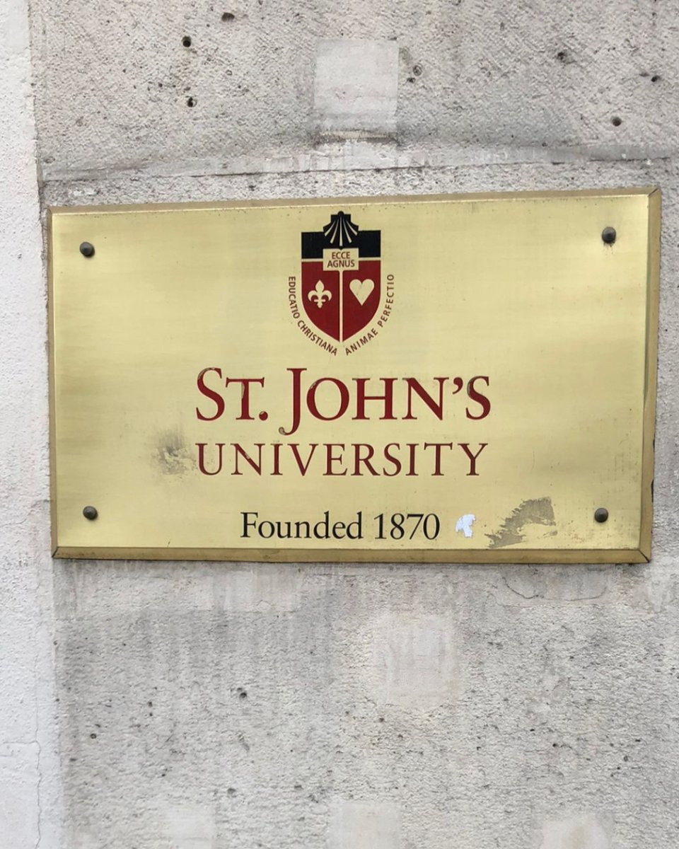 cmmaisonmere's tweet image. Did you know St. John’s University Campus is next to the SVP Chapel at the #MaisonMère?

Established in 2008, it has a unique Plunge Program, where students can immerse themselves in #Vincentian service in the U.S. and around the world.

Experience #Paris. Experience Maison Mère.