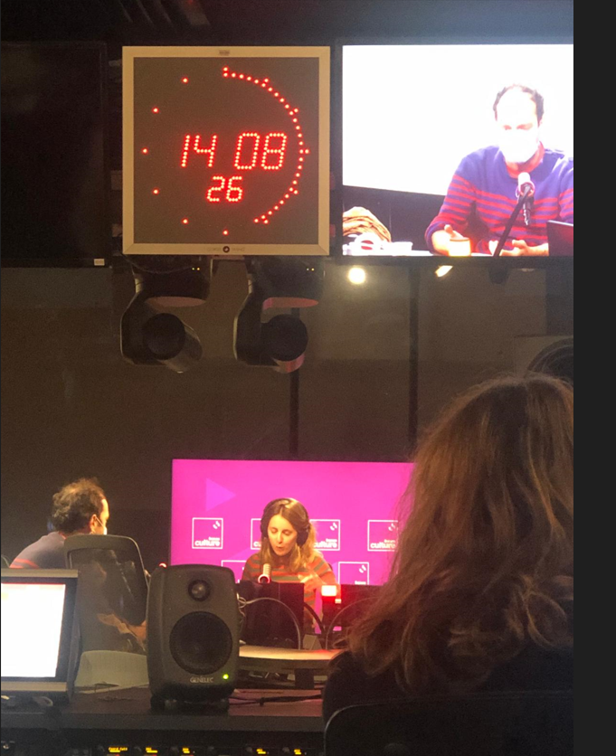 Aujourd'hui c'était ma dernière émission de la saison MAIS j'ai l'immense joie et fierté de reprendre les rênes d'<a href="/EntendezvousEco/">Entendez-vous l'éco ?</a> l'année prochaine après avoir passé 6 ans à la préparer aux côtés d'une incroyable équipe.
Même heure, même durée, même ambition : on sera là ✊