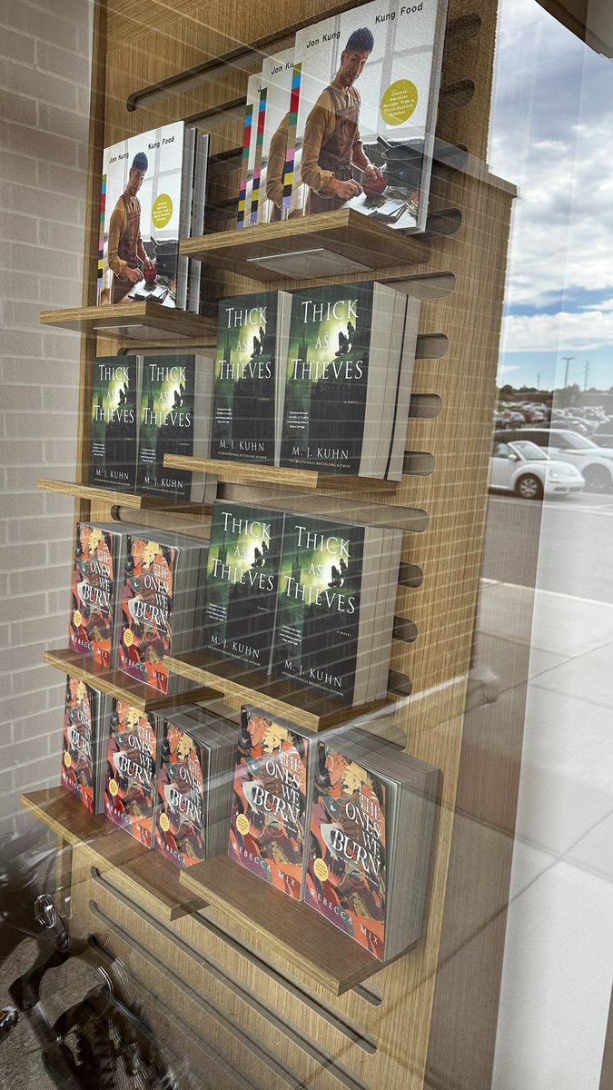 RochWriters's tweet photo. We recently had the pleasure of visiting the brand new Barnes & Noble on Rochester Rd in #RochesterHills, Michigan. We loved seeing books by local #MichiganAuthors, including M. J. Kuhn. Great selection & fun to visit. Check it out!
#MichLit #MetroDetroit #RochesterWriters https://t.co/HsO3pwyGzf