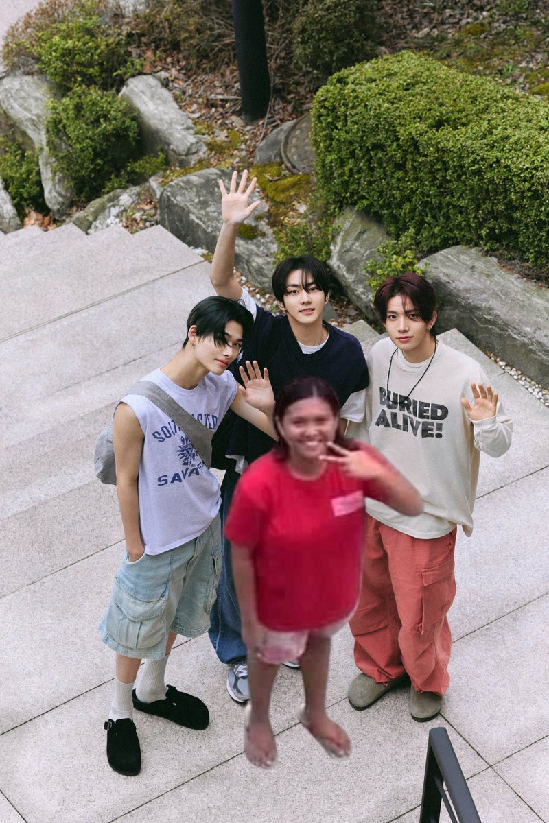 acezdimples's tweet image. with chloe…