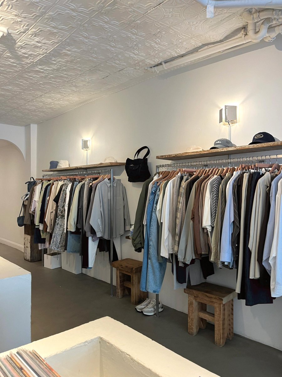 Lee_cusa's tweet image. From high-end boutiques to bargain finds, there&apos;s something for everyone on our shopping adventure