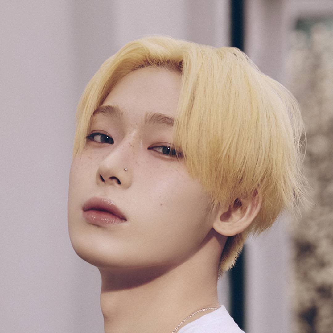 silentstarsnoo's tweet photo. THE FRECKLES THE PIERCING THE GAZE THE LIPS LITERALLY HIM https://t.co/HVQnkqeggz