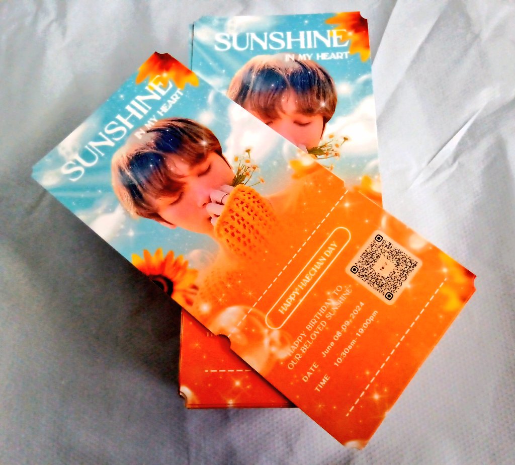 _18May_'s tweet photo. รับทำตั๋วที่ระลึก บัตรเข้างาน ของแจกหน้าโรงหนัง หน้าคอนเสิร์ต ออกแบบให้ฟรี ราคาเริ่มต้นเพียงใบล่ะ 4 บาท เท่านั้นค่ะ สนใจสอบถามก่อนได้นะคะ
 #บัตรแข็ง #ของขวัญปัจฉิม  #โพลารอยด์ #อัดรูป #โฟโต้การ์ด  #รับทําของแจก #โฟโต้บูท #โปสเตอร์ #ตั๋วหนัง https://t.co/z8yIoUCLdW