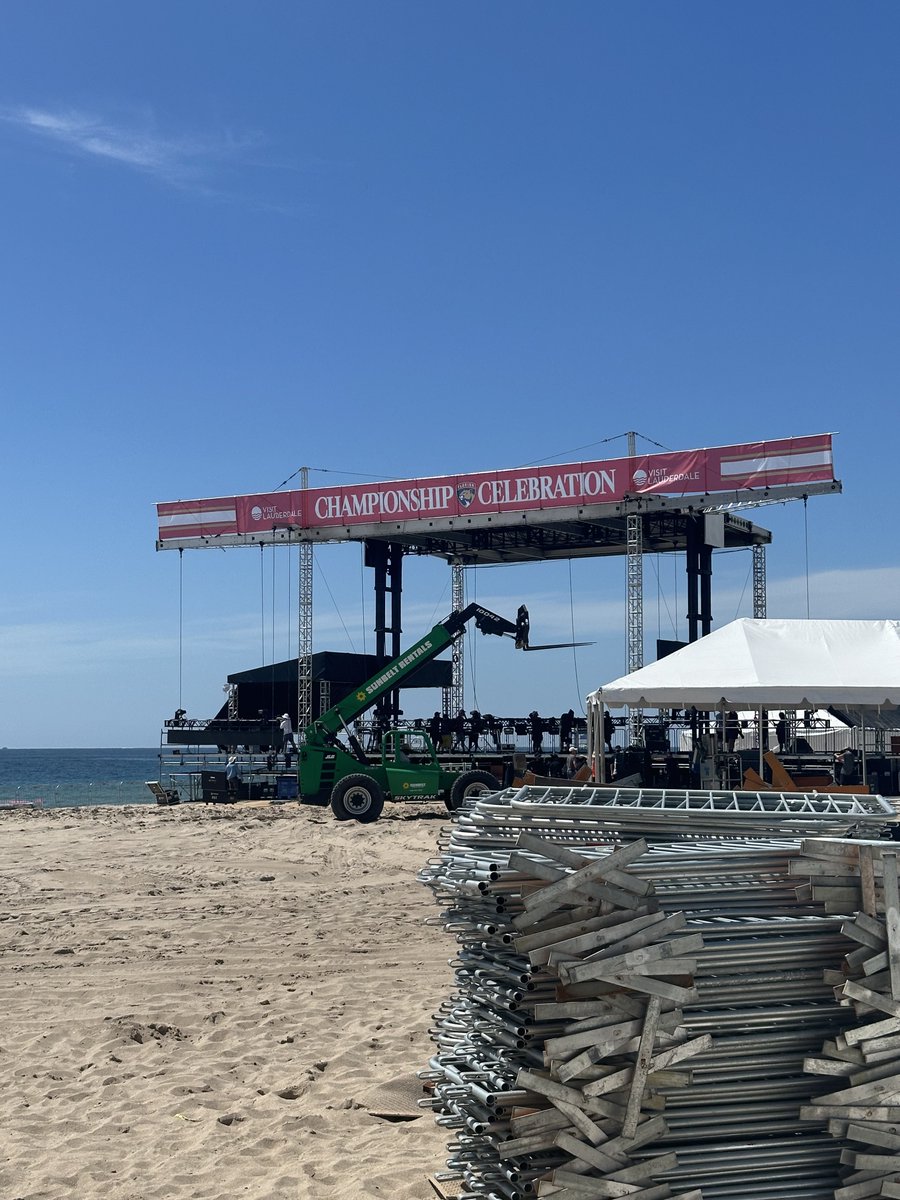 I’m in Fort Lauderdale Beach checking out <a href="/FlaPanthers/">Florida Panthers</a> parade preps. Here’s a look at the stage where the parade will wrap up and a ceremony will take place 🏆