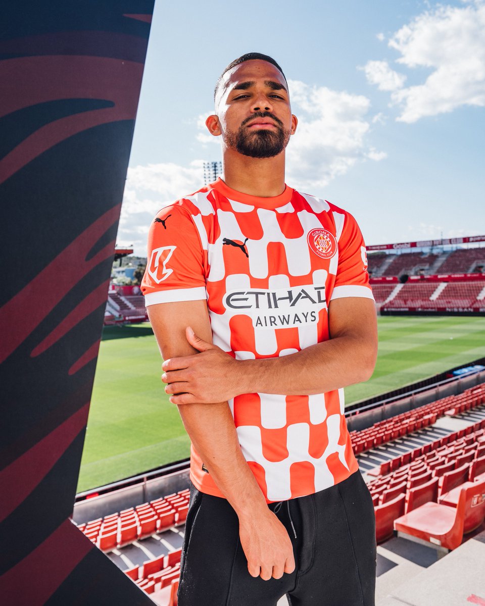 GironaFC_ES's tweet photo. Una camiseta con fe 🇻🇪 https://t.co/3Xpd9xHMoZ